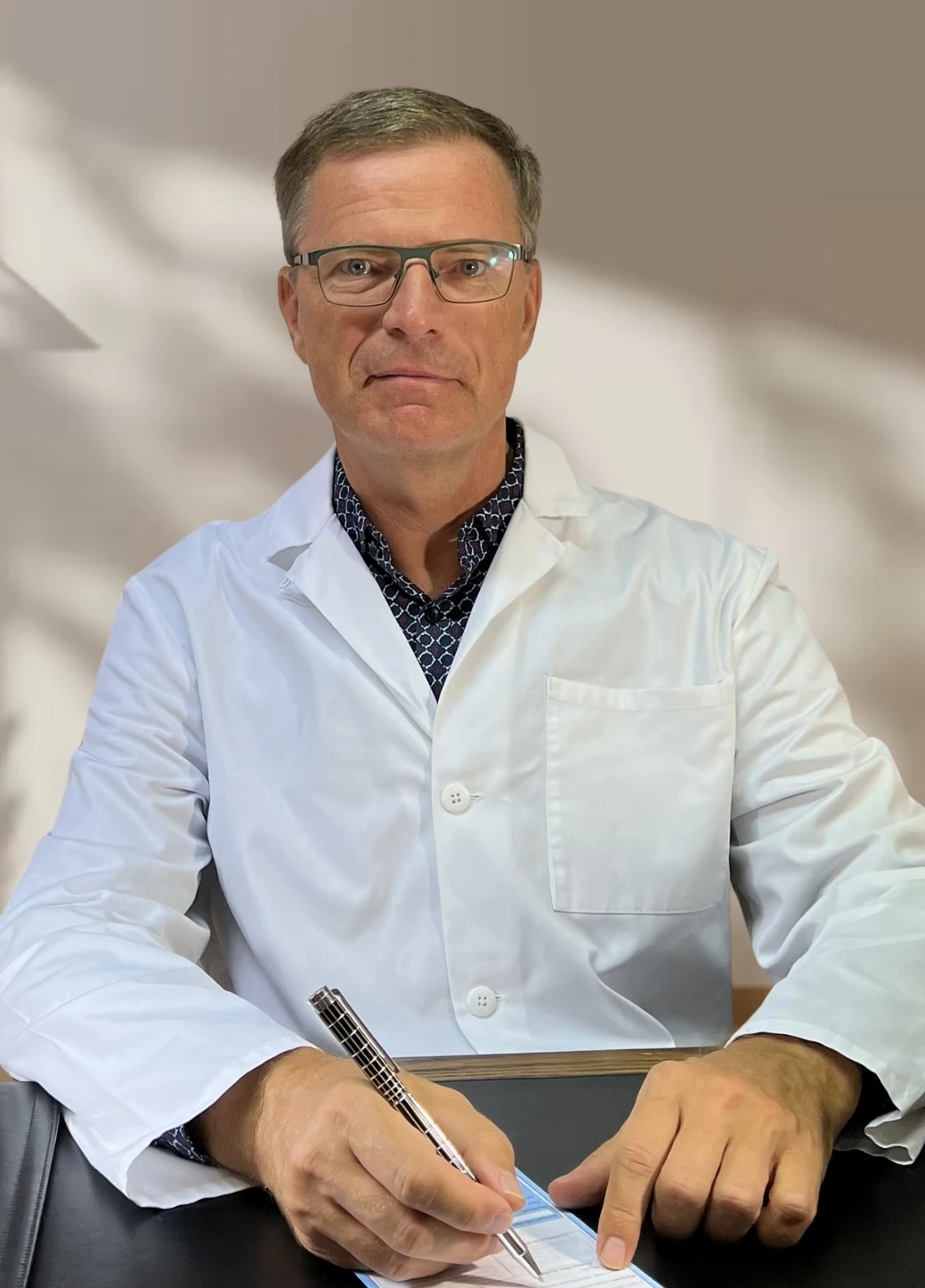 ОБРАЗОВАНИЕ И ОПЫТ РАБОТЫ
